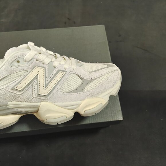 New Balance 9060 Low Quartz Grey - Picture 4 of 7